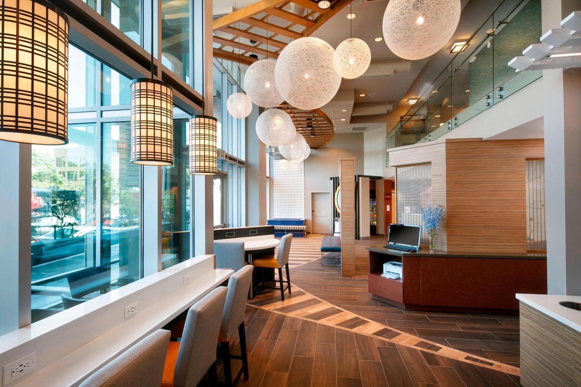 Towneplace By Marriott Downtown